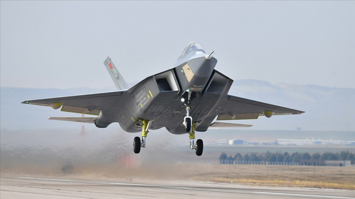 Türkiye’nin savaş uçağı KAAN’a ABD’den övgü: F-35’e doğrudan rakip