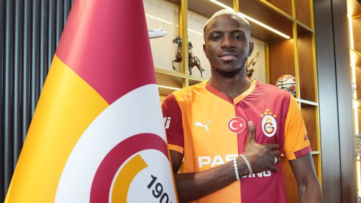Galatasaray’da Osimhen ve Sane için imza töreni